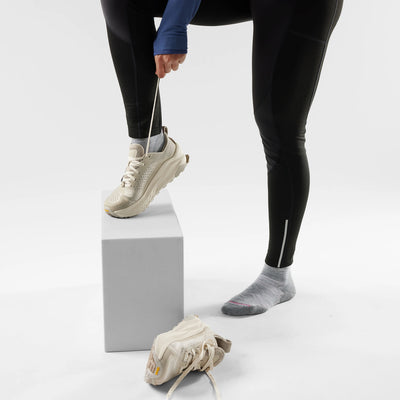 Smartwool Run Targeted Cushion Ankle – damskie skarpety do biegania, rozmiar S, Light Gray-White